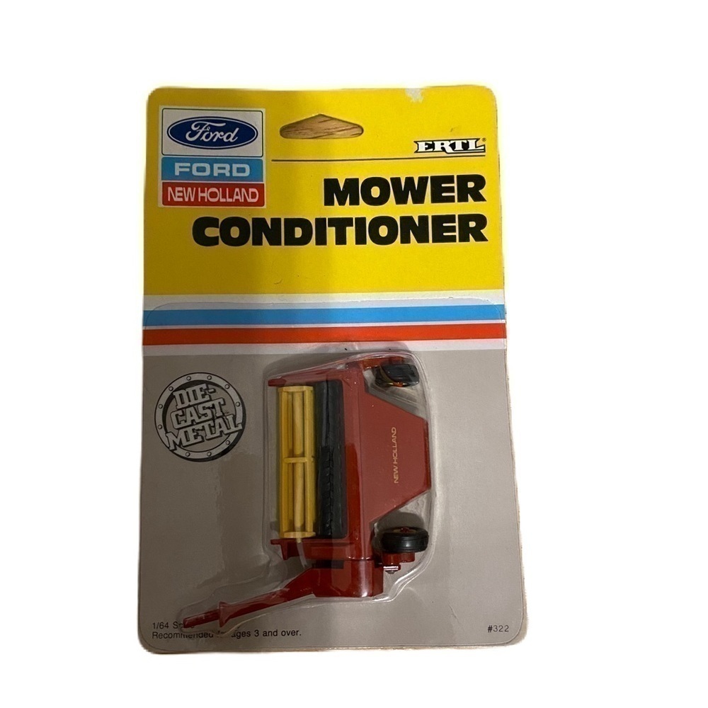 Vintage Ford New Holland Mower Conditioner 1/64 Diecast Toy NEW 1987 Tractor